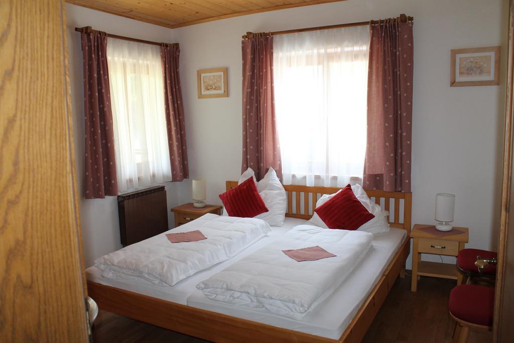 Bauernhof Familie Knoblechner Villa Nussdorf am Attersee Phòng bức ảnh